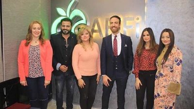 بالصور.. احتفالية اليتيم لمحمود عفيفي مع راندا البحيري ومنة عرفة