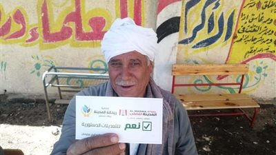 بالصور.. توافد الناخبين على مقر لجان الانتخابات بالعياط