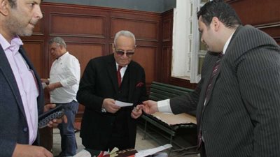 بالصور.. بهاء أبو شقة يدلي بصوته في الاستفتاء على التعديلات الدستورية