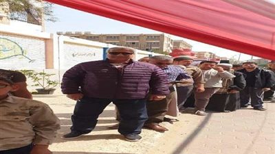 مدير الكرة بإنبي يدلي بصوته في الاستفتاء على التعديلات الدستورية