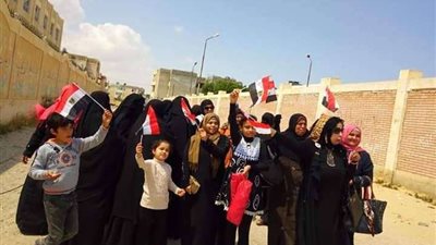 بالصور.. غرفة عمليات مستقبل وطن: إقبال كبير من المواطنين على لجان الاستفتاء