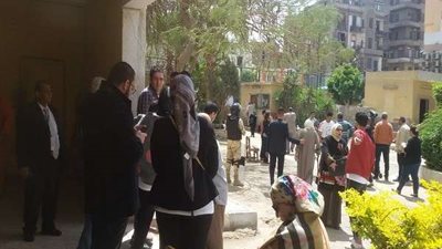 بالصور.. أهالي شبرا يدلون بأصواتهم في الاستفتاء على التعديلات الدستورية