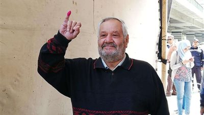 بالصور| احتشاد الناخبين بالدقي والعجوزة للإدلاء بأصواتهم في الاستفتاء