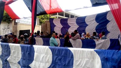 بالصور.. إقبال المواطنين على لجان الاستفتاء بمدينة نصر
