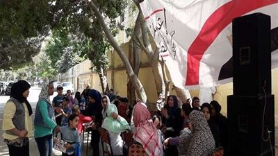 بالصور.. احتفالات المواطنين بالاستفتاء على تعديل الدستور بلجنة محمد فريد