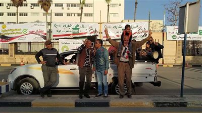 فرق السمسمية تعزف أمام لجان الاستفتاء ببورسعيد