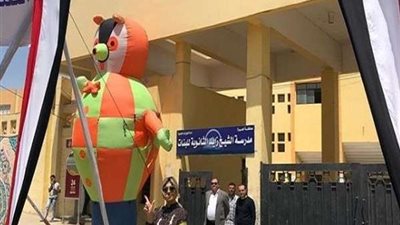 بوسي شلبي تدلي بصوتها في الاستفتاء على تعديل الدستور: 