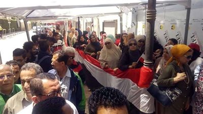 بالصور.. إقبال كثيف على لجنة تربية رياضية في اليوم الثاني للاستفتاء