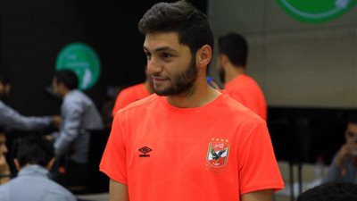 كريم نيدفيد يطير لألمانيا لإجراء جراحة غضروف الركبة