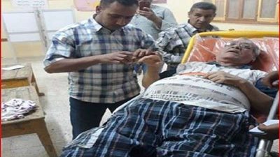 بالصور.. مريض قلب بأسوان يدلي بصوته عن طريق سيارة الإسعاف