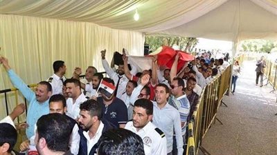 مد التصويت داخل السفارة المصرية فى الكويت
