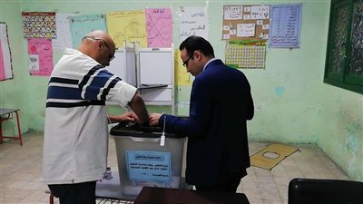 إغلاق اللجان بمدرسة عامر عبد المقصود في الدقي