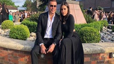 بالصور| ابنة عمرو دياب تثير الجدل مجددًا مع صديقها.. وتغلق التعليقات