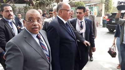 بالصور.. وزير التنمية ومحافظ القاهرة يتفقدان لجنة كلية التربية بالزمالك