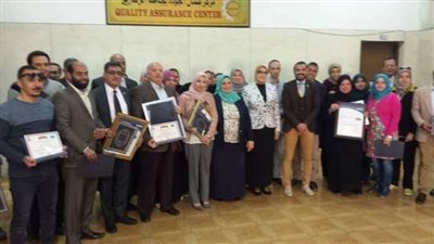 جامعة الزقازيق تكرم الإدارات الحاصلة على شهادة الأيزو