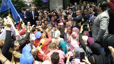 بالصور.. مسيرة حاشدة بالقصر العيني لحث المواطنين على المشاركة بالاستفتاء