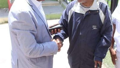 نائب مساعد وزير الداخلية لمنطقة القناة يتفقد لجان الاستفتاء على الدستور