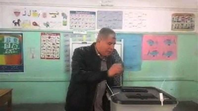 أحمد شوبير يدلي بصوته في الاستفتاء على الدستور