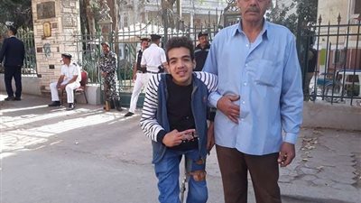من أجل مصر.. ذوى الاحتياجات الخاصة يشاركون بالاستفتاء لليوم الثالث