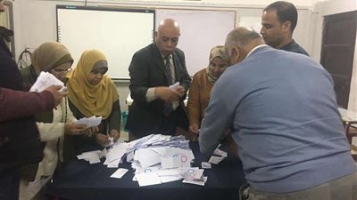 بدء الفرز في لجنة مدرسة الطبري بمصر الجديدة