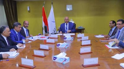 كامل الوزير يبحث مع وفد شركة هواوي تطوير أنظمة الاتصالات