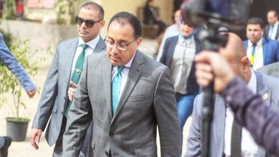 مدبولي يطالب ببدء تشغيل مستشفى أطفال النصر ببورسعيد لعلاج الأورام