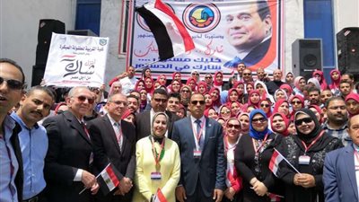 بالصور| نشاط مكثف لرئيس جامعة دمنهور لحث الناخبين على المشاركة في الاستفتاء