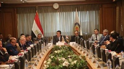 وزير التعليم العالي يعلن قرارات هامة بالاجتماع الدوري للأعلى للجامعات