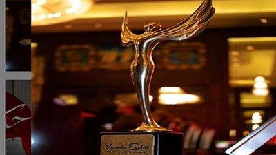 ياسمين صبري: فخورة بتتويجي سفيرة للمرأة الإفريقية