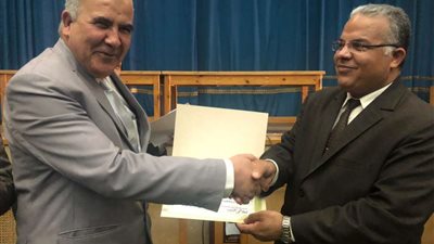 مدير تعليم الإسماعيلية يشهد تكريم المشاركين فى ختام الأنشطة