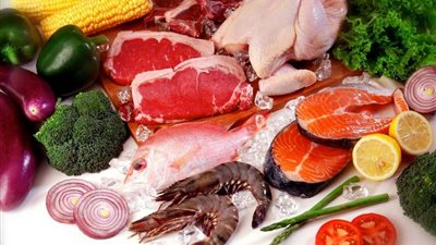 أطعمة يجب الابتعاد عنها بعد سن الأربعين