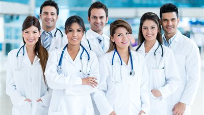 دراسة صادمة.. الأطباء هم أكثر عرضه للإنتحار وإدمان المخدرات