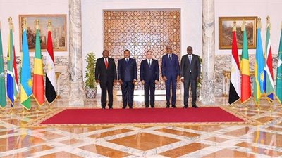 السيسي يترأس اجتماع الترويكا بمشاركة رؤساء رواندا وجنوب أفريقيا