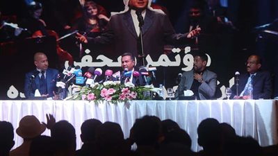 بالصور..تفاصيل المؤتمر الخاص بفنان العرب قبل إحيائه لحفلته غدًا
