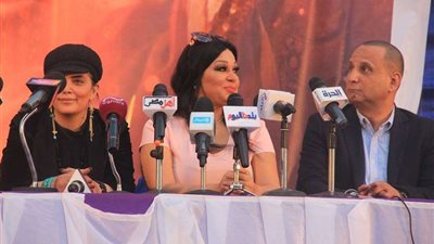 بالصور..فيفي عبده وحورية فرغلي يكشفان تفاصيل عملهما في 