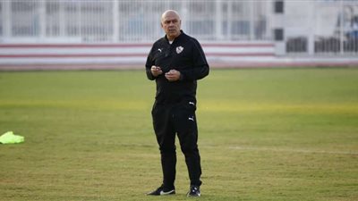 جروس يحفز لاعبي الزمالك لتخطي النجم الساحلي في الكونفيدرالية