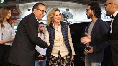 بالصور.. يسرا ونجاتي فى العرض الخاص لفيلم 