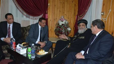 محافظ البحيرة يهنئ البابا تواضرس الثاني بمناسبة عيد القيامة