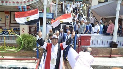 وصول محافظ القاهرة لمقر المرسى النهري للاطمئنان على الرحلات النيلية