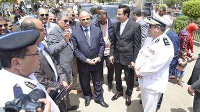 محافظ القاهرة يتفقد حديقة الفسطاط في شم النسيم