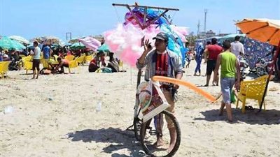 بالصور.. مظاهر متعددة لاحتفالات شم النسيم بقنا