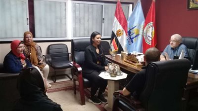 حي البساتين يستقبل عدد من المواطنين للاستماع إلى مطالبهم |صور