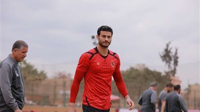 الشناوي يكتفي بـ 10 دقائق في مران الأهلي.. ومهدد بالغياب ضد الطلائع