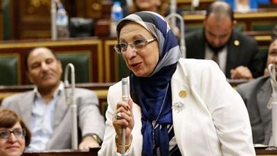 برلمانية: الرئيس أثلج صدور العمال خلال احتفالية الإسكندرية