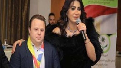 وفاء عامر ويسرا يشاركان في حفل توقيع كتاب مازن السماحي