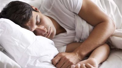 أبرزها استدعاء التجارب العاطفية.. 5 تغييرات تحدث للجسم أثناء النوم