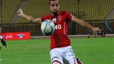 علي معلول  يهدر هدف التقدم للأهلي من ركلة جزاء