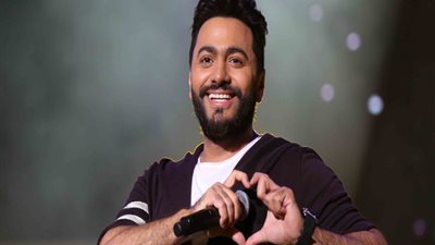 بالفيديو..تامر حسني يحصد43 مليون مشاهدة بـ 