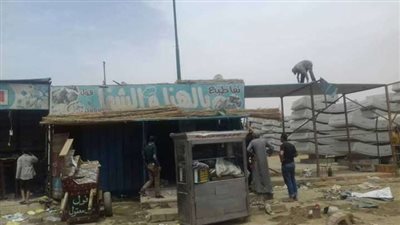 حملة لإزالة الإشغالات بمنطقة نفق الشهيد أحمد حمدي بحي الجناين بالسويس