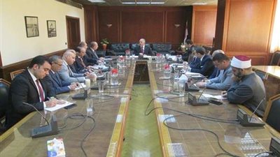 وزير الري يرأس الاجتماع الأول للجهات المعنية بتنظيم موسم الحج